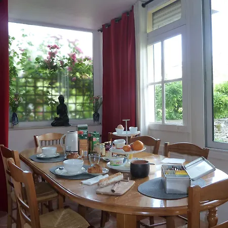 Le Petit Quernon 住宿加早餐酒店 3*