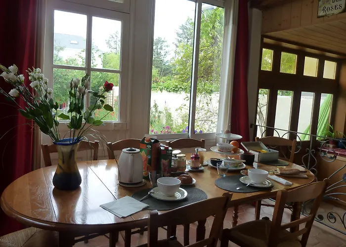 Le Petit Quernon Nocleg ze śniadaniem 3*