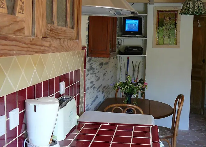 Le Petit Quernon Nocleg ze śniadaniem